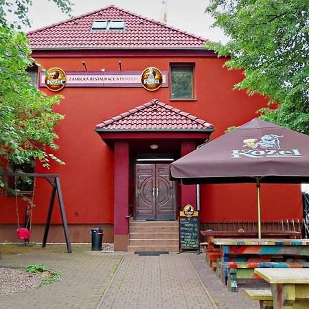 Penzion Nove Dvory Kutna Hora Bagian luar foto